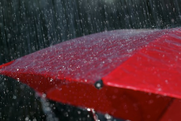 Una gran cantidad de humedad resulta en lluvia.
