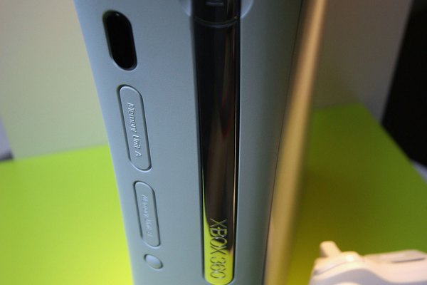 Cómo arreglar el chip de video de una Xbox 360.