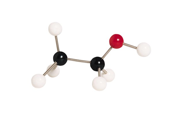 Cómo hacer una molécula con un modelo de bolas y varillas | Geniolandia