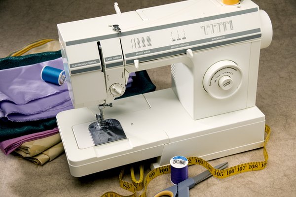 Cómo reemplazar la correa en una máquina de una máquina de coser a pedal.
