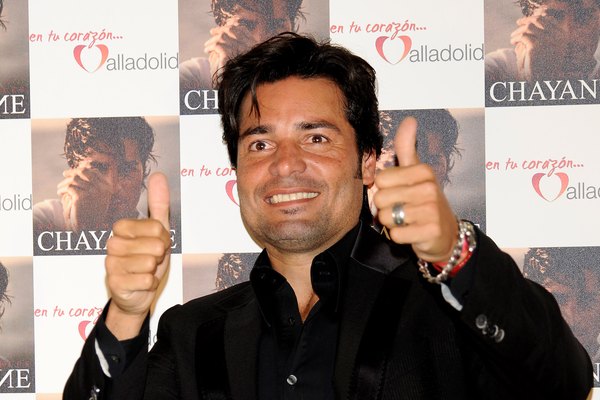 Chayanne es un cantante, actor y bailarín puertorriqueño.