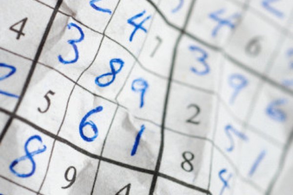 Los rompecabezas difíciles de sudoku pueden requerir de muchos trucos para ser resueltos.