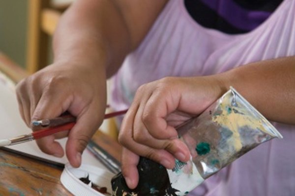 Los artistas necesitan diferentes implementos dependiendo del medio que será usado.