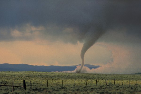 Los tornados son tormentas extremadamente violentas.
