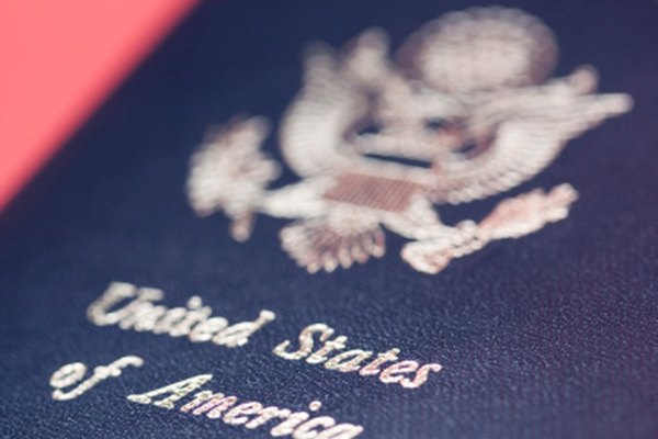 Cartas de autorización son requeridas de los solicitantes para permitir que otros se encarguen de sus pasaportes.
