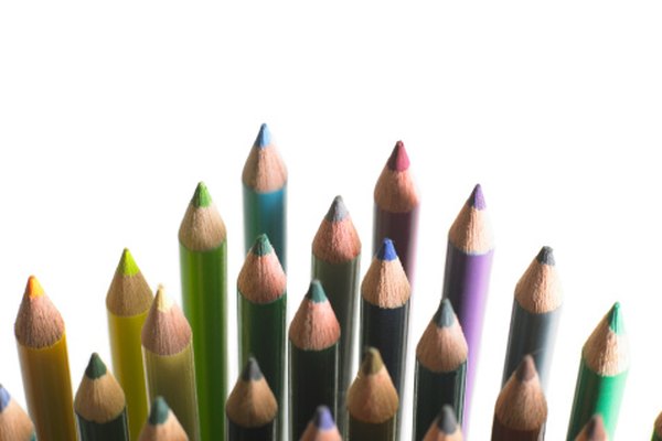 Los lápices de colores que tu hijo utiliza no son como los lápices de grafito comunes.