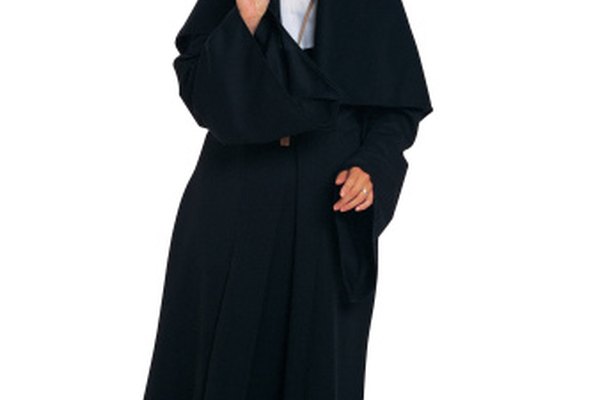 Un hábito de monja es un traje que incluso los principiantes pueden hacerlo.