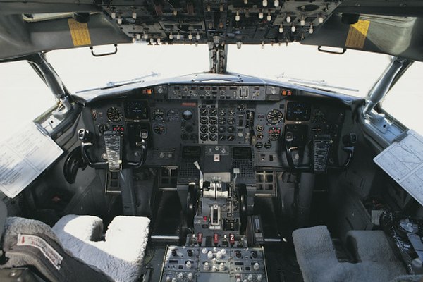 En un realismo total, FSX puede ser tan abrumadora como una cabina real.