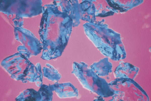 El sulfato de cobre es un ejemplo común de una sal hidratada.