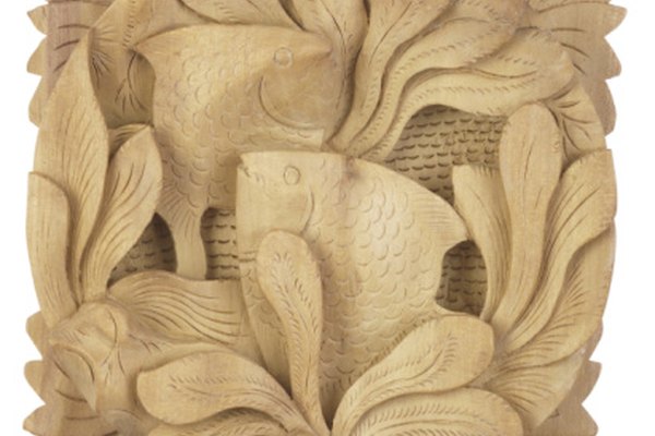 Los tallados en relieve pueden hacerse en alto o bajorrelieve.