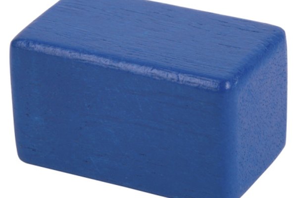 Los bloques de madera son fáciles de medir para calcular el volumen.