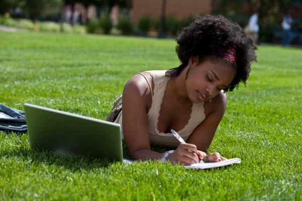 Tomar notas marginales es clave para ser un buen estudiante.