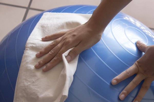 How To Use Exercise Balls During Pregnancy Labor Healthy Living