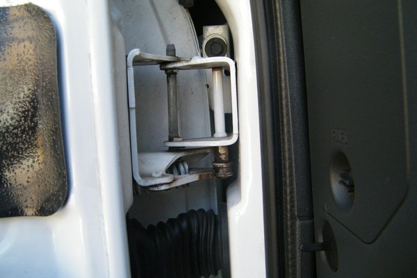 How To Fix Chevy S 10 Door Hinges It Still Runs