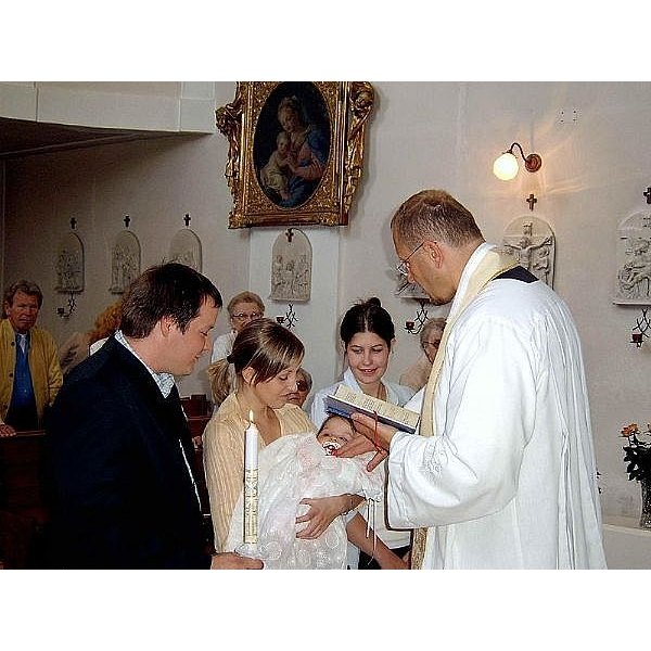 how-to-choose-godparents-for-a-roman-catholic-baptism-synonym