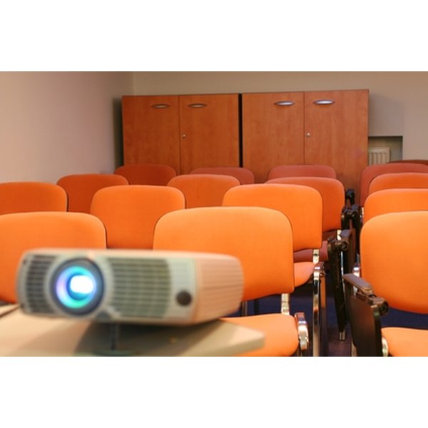 slide projector used in education slide projector used in education