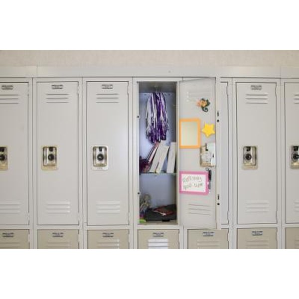 reasons-school-should-not-be-allowed-to-search-backpacks-lockers