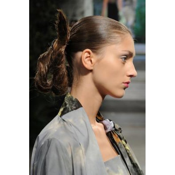 how-to-do-a-loop-ponytail-synonym