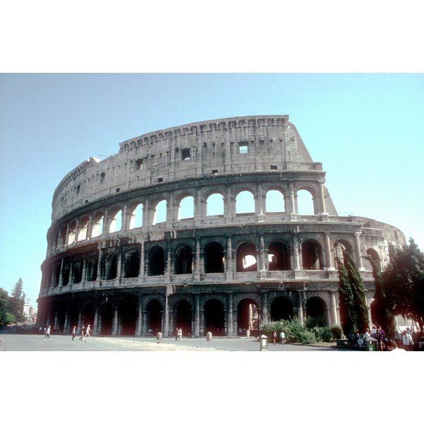 How to Make a Roman Theater Out of Cardboard - Synonym