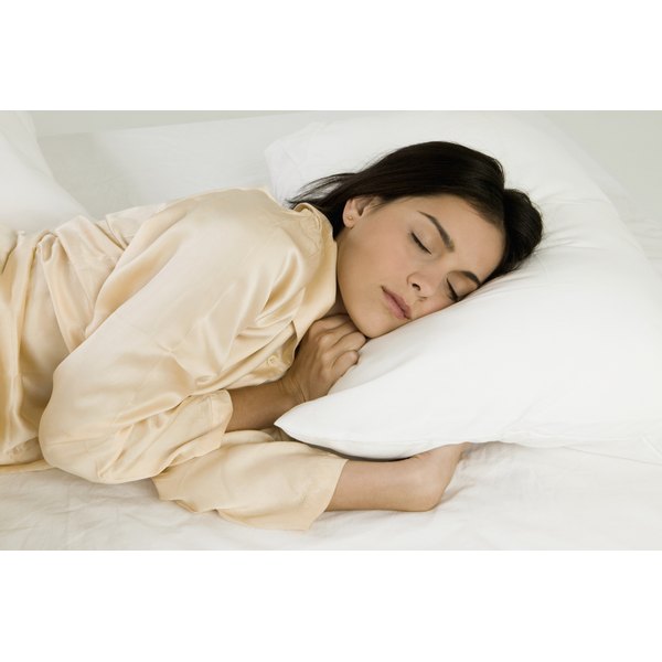 10-foods-that-help-you-sleep-healthfully