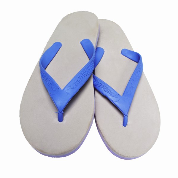 How to Disinfect Flip Flops With Bleach | Our Everyday Life