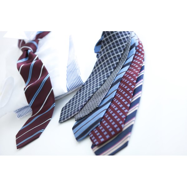 How To Hang Ties Our Everyday Life A Tie Is Man S No 1 Accessory And Needs To Be Kept In Tip