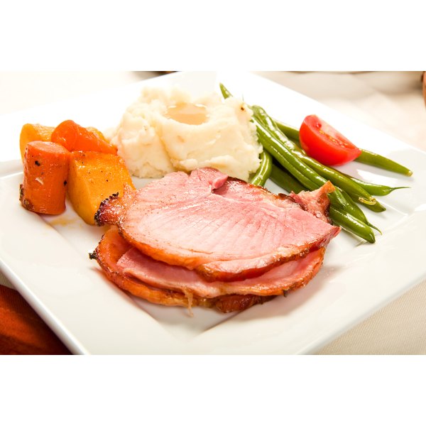 Tips on How to Cook a Spiral Ham | Our Everyday Life