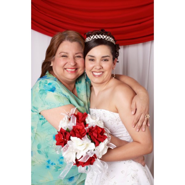 Gift For The Bride From Her Mother Our Everyday Life The Mother Of A Bride Should Give Gift Steeped In Family History