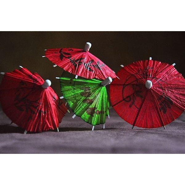 How to Make and Find Hawaiian Luau Decorations  Our Everyday Life
