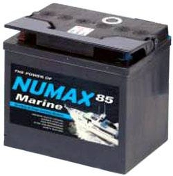 How to Charge a Marine Battery With a Charger