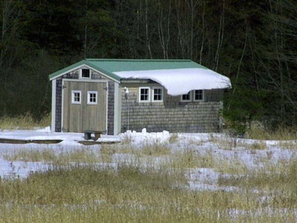 how do i fix a leaking storage shed roof? homesteady