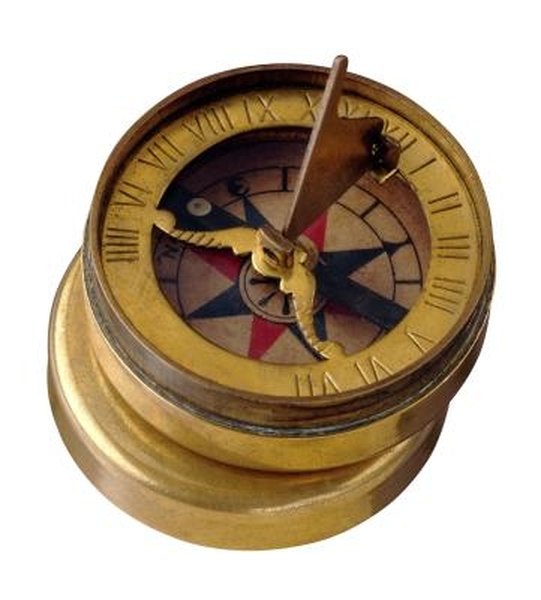 1750 Sundial Compass