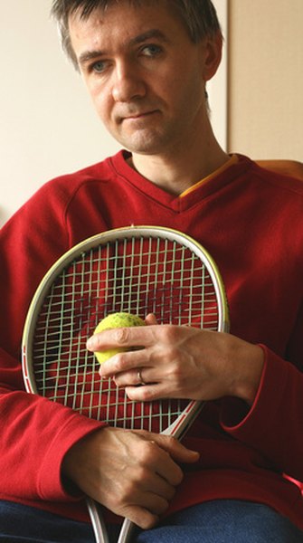 Different spots on a tennis racket vibrate in different ways.