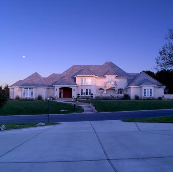 The Best Attic Ventilation for Hip Roofs | HomeSteady