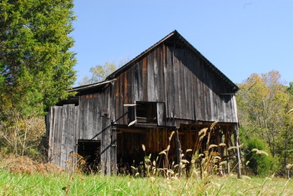 How to Dismantle Old Barns | HomeSteady