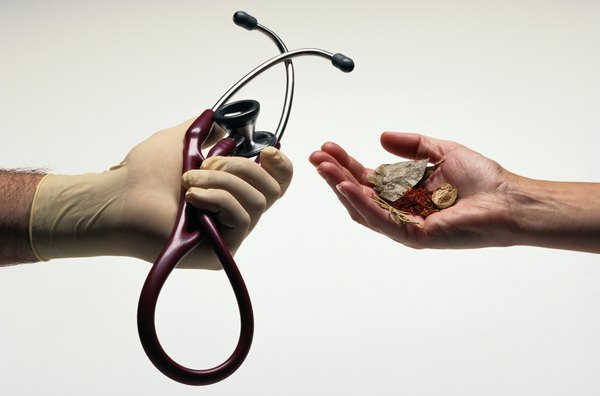 Não deixe de checar as contra-indicações e efeitos adversos das ervas com um médico