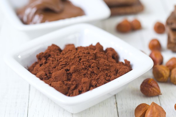 Rejuvenesça a pele com uma máscara facial caseira de cacau