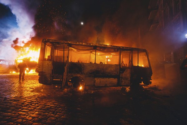 Vandalismo e gás lacrimogêneo