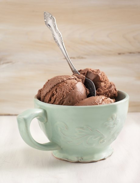 Uma xícara de sorvete tem muito mais calorias do que você gostaria de consumir