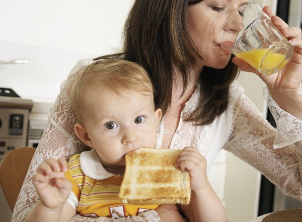 Mães de primeira viagem têm a responsabilidade de comer bem