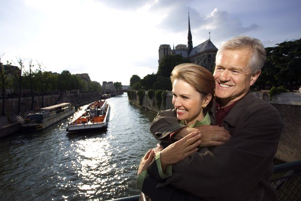 "A evolução da cidade de Paris e sua história podem ser contempladas percorrendo as margens do Sena", Unesco