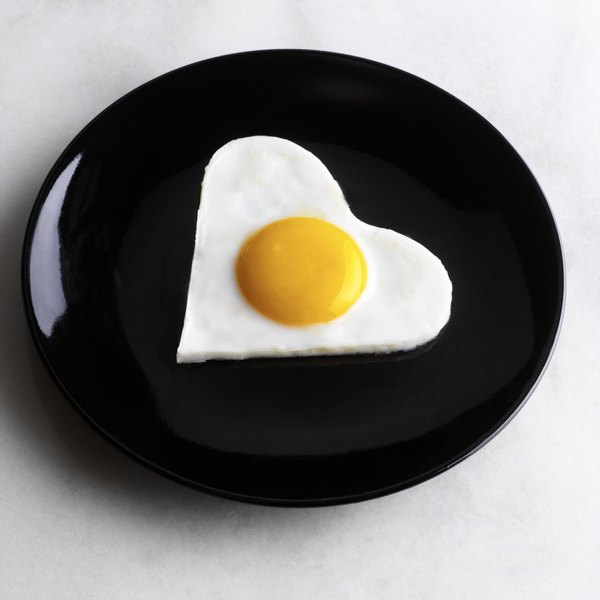 Ovos são fontes riquíssimas de aminoácidos e vitaminas
