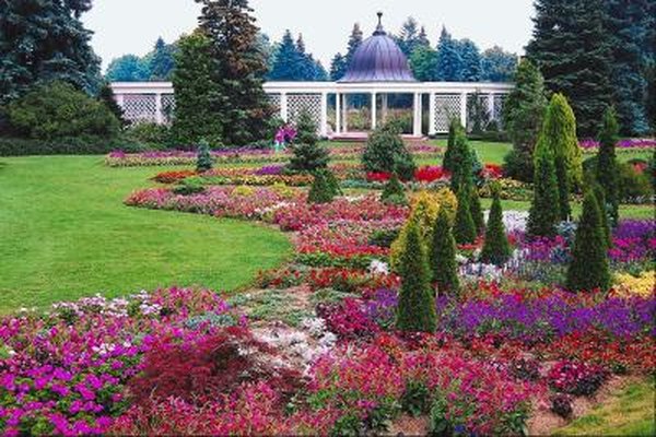 How To Put Landscape Fabric Over Grass Before Planting Groundcover How To Put Landscape Fabric Over Grass Before Planting Groundcover