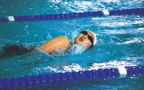 Women swimming sex foto 40