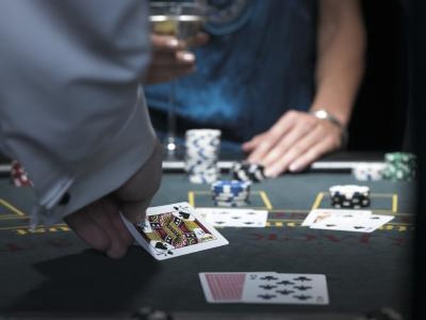 Roles Of A Casino Dealer