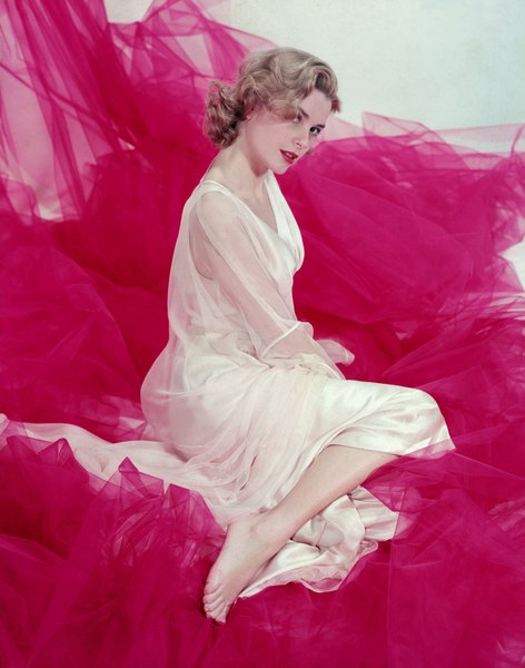 A dúvida que sempre permaneceu é se era Grace Kelly ou sua filha quem dirigia o carro quando o acidente ocorreu