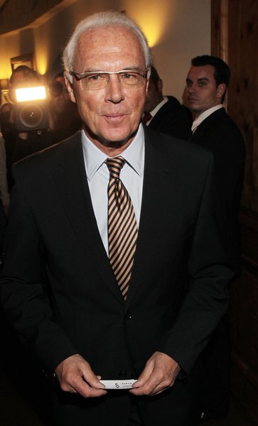 O Franz Beckenbauer é considerado o melhor jogador de todos os tempos