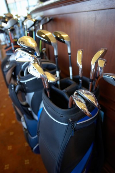 There are a few things to think about when choosing a golf bag.