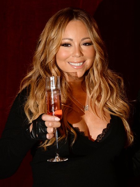 Antes dos três anos de idade, Mariah já era capaz de reproduzir perfeitamente canções