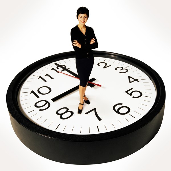 why-is-punctuality-important-in-the-workplace-woman